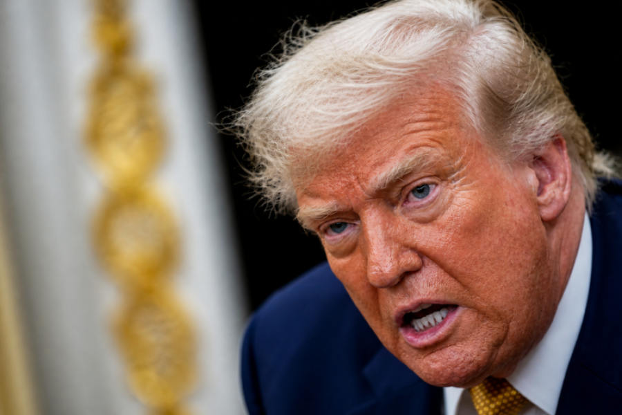 EUA DESTROEM 6 BARCOS DO IRÃ E TRUMP ALERTA: “SE ATACAREM UM DOS NOSSOS, IRÃ SERÁ EXPULSO DA FACE DA TERRA”