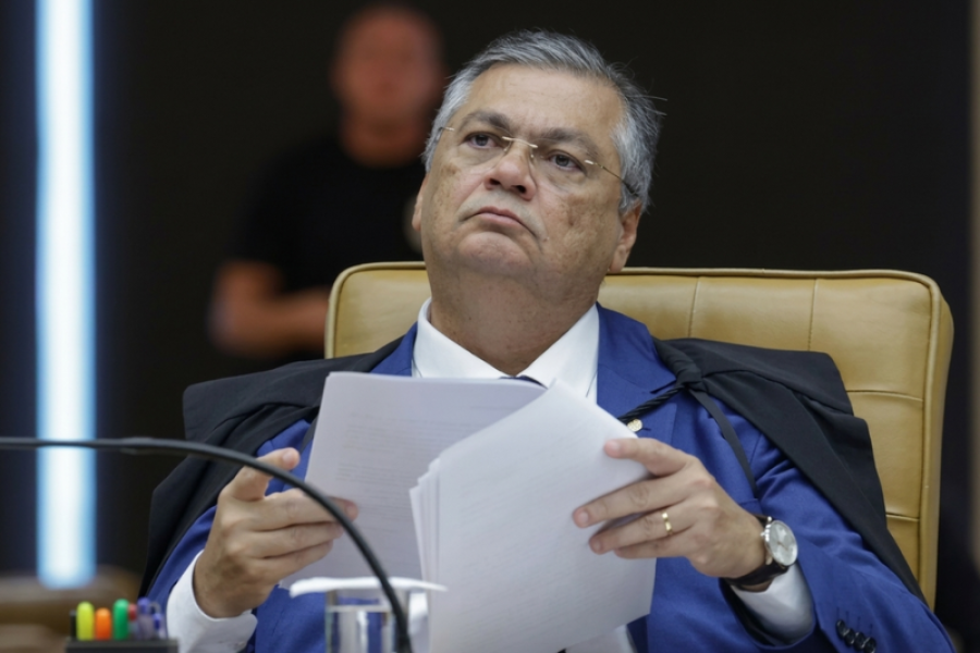 FLÁVIO DINO CHAMA DE “OLHAR ENVIESADO” QUEM APONTA O STF COMO ESTORVO DO BRASIL