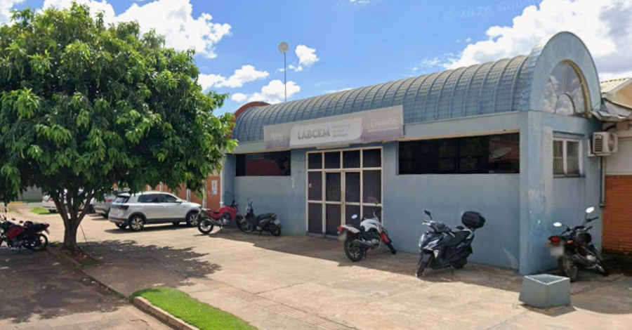 Sem insumos, Laboratório Central manda pacientes do SUS procurarem clínicas particulares