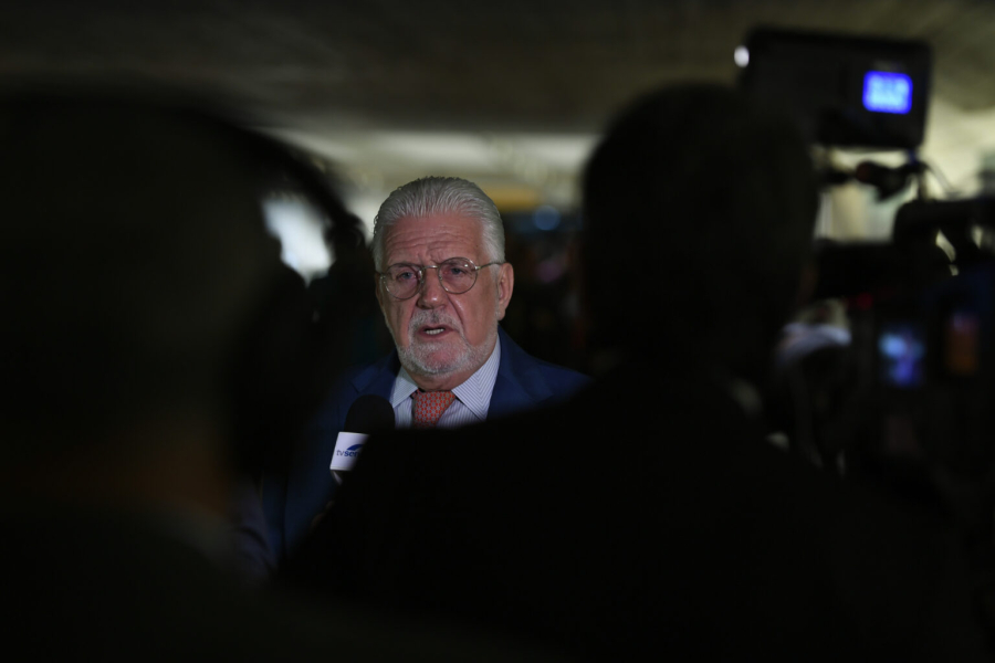 ENQUANTO BRASIL COBRA TRANSPARÊNCIA, JAQUES WAGNER BUSCA REVERTER DECISÃO DO STF QUE AUTORIZOU BUSCAS