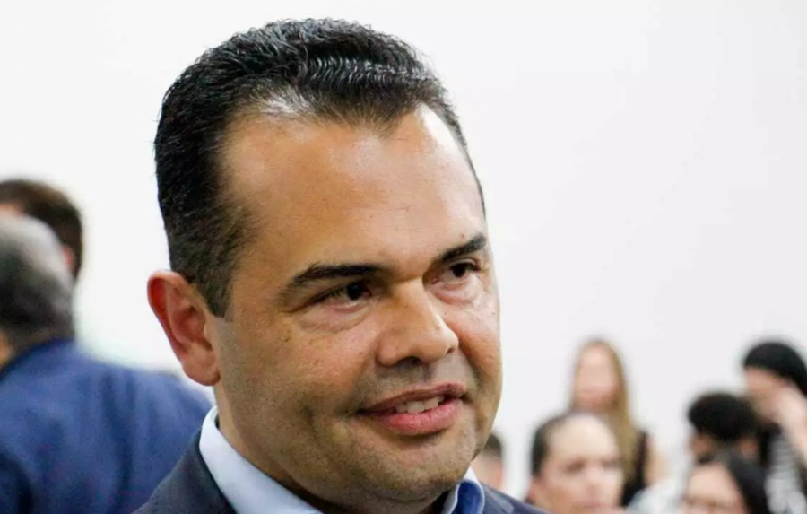 Secretário nega violação de prontuários e garante só “apurar” denúncias contra servidores