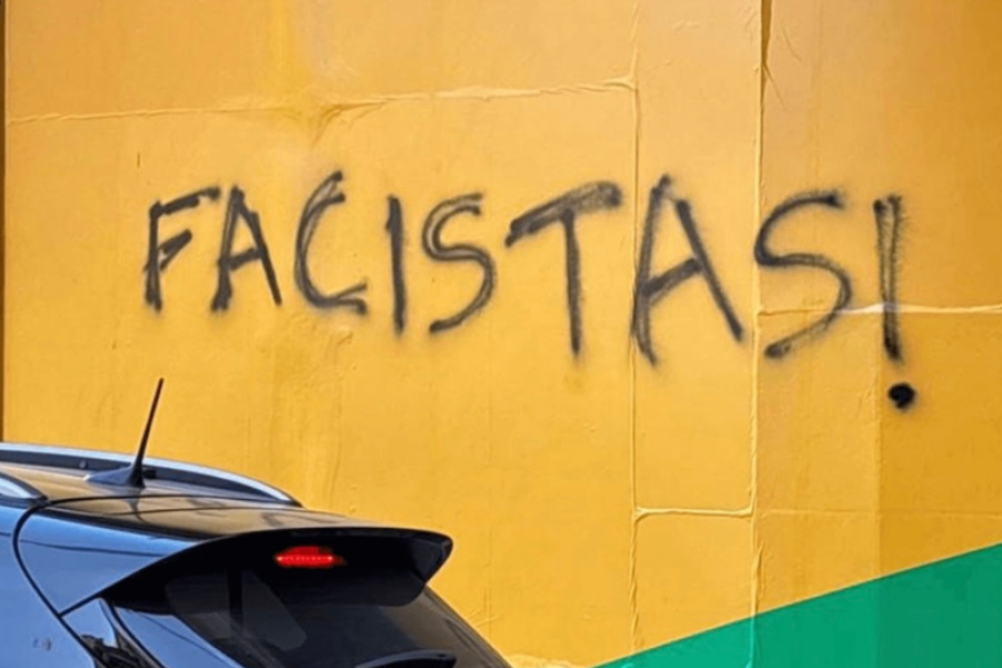 COMITÊ DO PL EM JUIZ DE FORA FOI ALVO DE VANDALISMO DURANTE A MADRUGADA DESTA TERÇA-FEIRA.