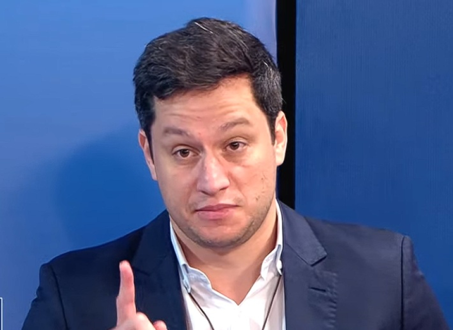 Juíza acata pedido da coligação de Riedel manda Renato remover vídeo com críticas ao governador
