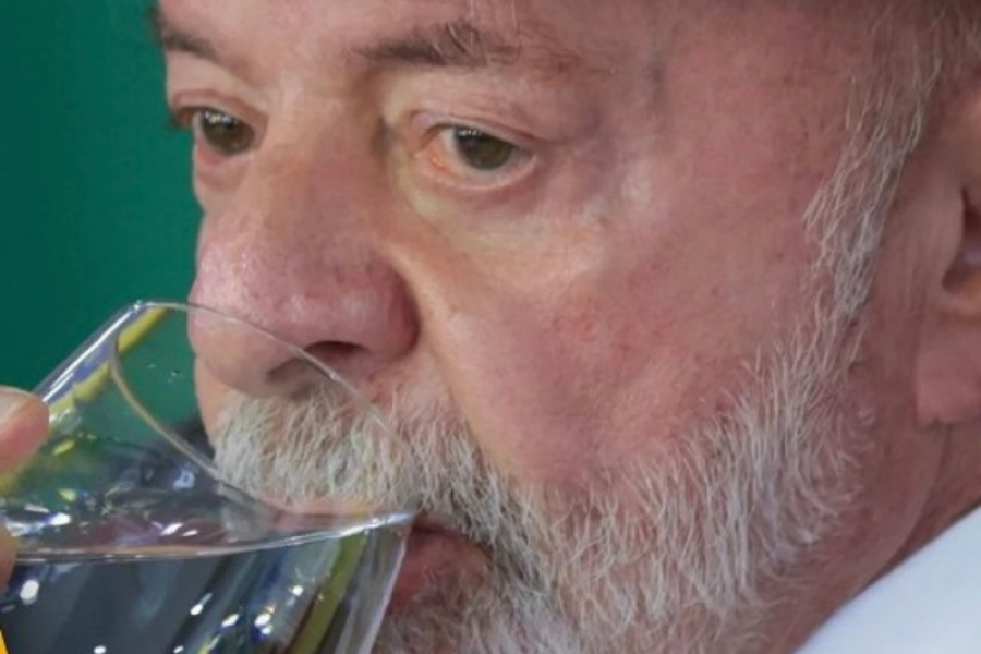 ALIADOS ACONSELHAM LULA A FICAR LONGE DA CRISE ENVOLVENDO MORAES E VORCARO: “NÃO SE META”