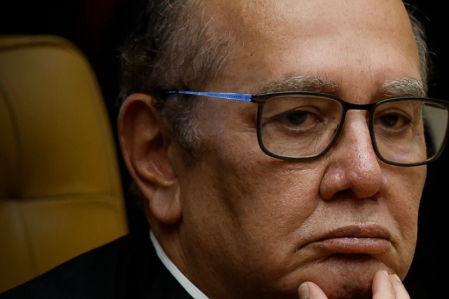 GILMAR PROCURA LULA E ACONSELHA: “NÃO ABANDONE O STF NO MOMENTO MAIS DELICADO DA CORTE”