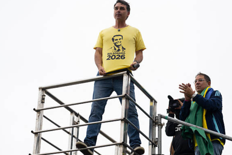 NUNES MARQUES NEGA PEDIDO DO PT PARA RETIRAR DO AR LIVE COM CARTA DE JAIR BOLSONARO LIDA POR FLÁVIO