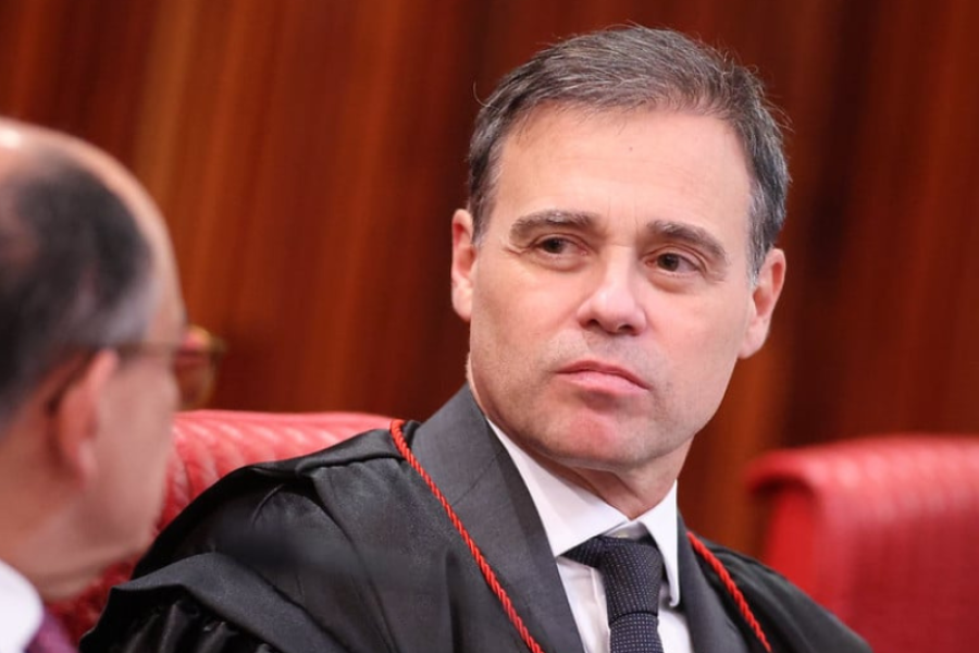 MENDONÇA NÃO ESCONDE ENCONTRO COM VORCARO E DIZ: “ELE ME PROCUROU, E EU FUI OUVIR. FOI UMA VEZ, PARA NUNCA MAIS”