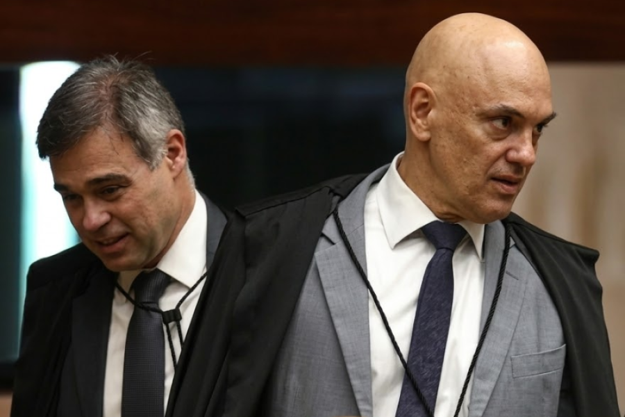 FACHIN CONVERSA COM LULA E INDICA QUE LEVARÁ CASOS DE MORAES E MENDONÇA AO PLENÁRIO DO STF