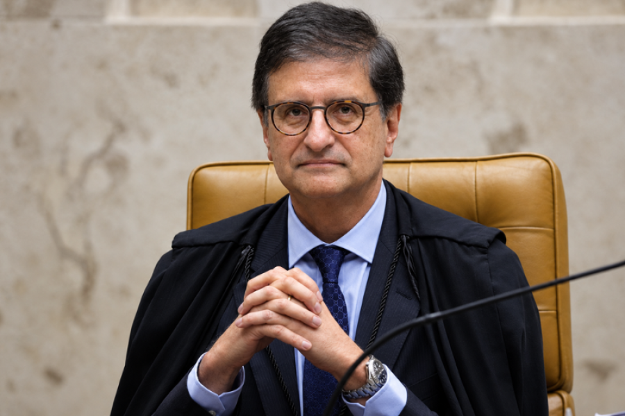 “SONSO”, “MENTIROSO” E “CARA DE PAU”: GONET É ALVO DE CRÍTICAS APÓS FOTO COM VORCARO