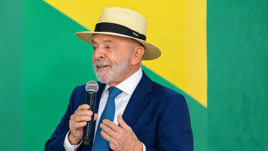LULA DESPONTA ONDE A EXTREMA POBREZA É MAIOR; 6 DOS 7 ESTADOS MAIS POBRES TÊM LIDERANÇA DO PETISTA