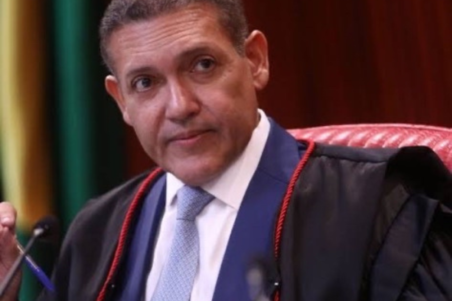 NUNES MARQUES APERTA CERCO E EXIGE DADOS DO “EXÉRCITO DO LULA” EM 24 HORAS
