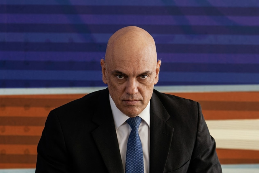 MORAES MANDA APREENDER PASSAPORTE DE FLÁVIO SETE MINUTOS APÓS TSE CONFIRMAR “VITÓRIA” DE LULA; ISSO MESMO, 7 MINUTOS
