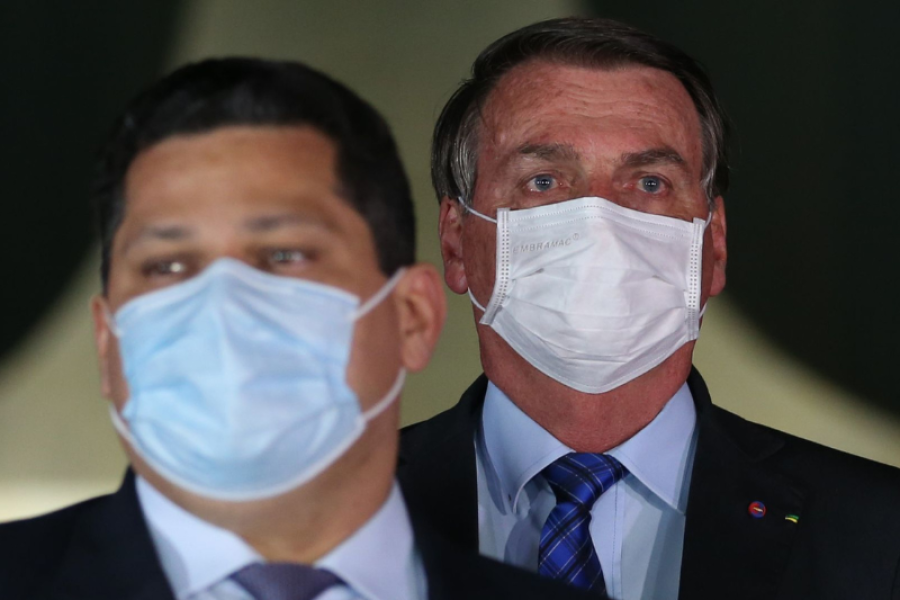 ALCOLUMBRE ARTICULA PLANO PARA CONCEDER INDULTO A BOLSONARO E TENTAR CONQUISTAR APOIO DA DIREITA NO SENADO