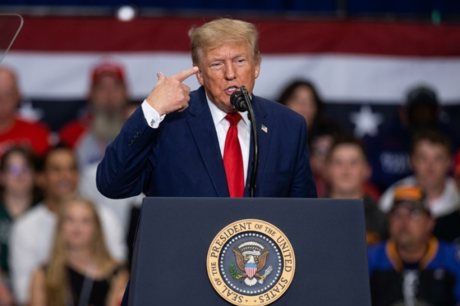 TRUMP ENDURECE FISCALIZAÇÃO E PARTE PARA CIMA DO VOTO ILEGAL DE ESTRANGEIROS
