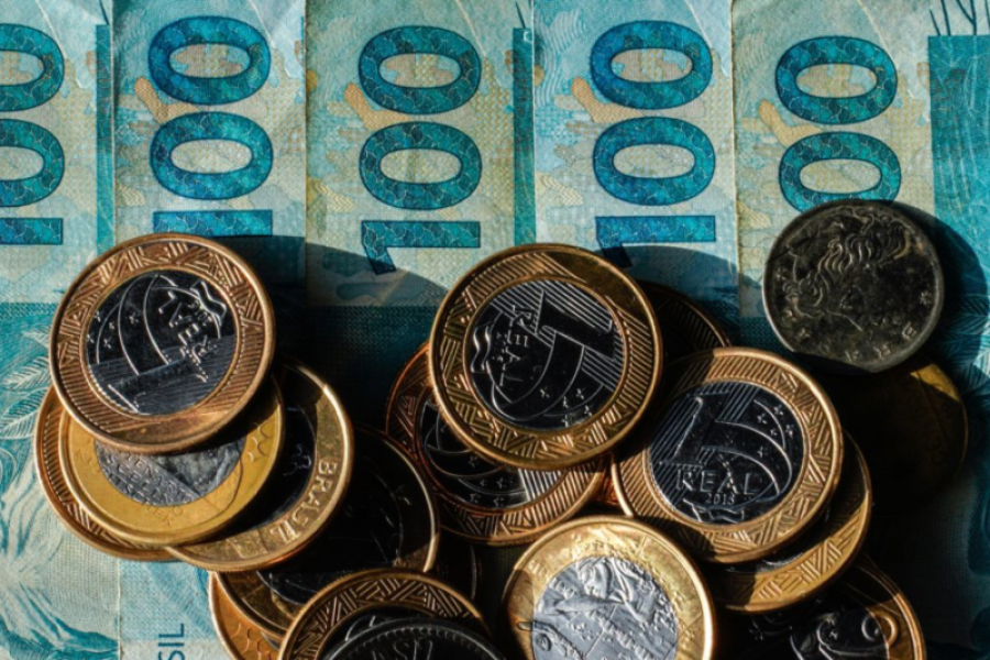 HISTÓRICO: ENDIVIDAMENTO DO BRASIL CRESCE QUASE 1% EM SETEMBRO E ALCANÇA R$ 9,4 TRILHÕES