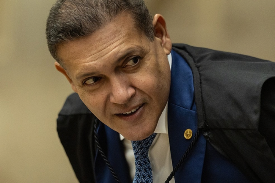 MESMO COM VOTAÇÃO ESTENDIDA ATÉ AS 19H, TSE ENCERRA APURAÇÃO ANTES DO HORÁRIO REGISTRADO EM 2022
